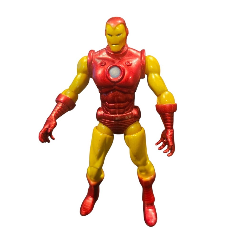 Classic Iron Man Armor 2010 The Avengers Marvel Universe 3.75" Action Figure